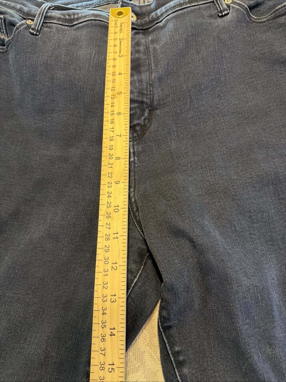 Levi's 512 Jeans Womens 18m Dark Wash Perfectly Slimming Bootcut 36”W/ 30” L - Picture 8 of 8
